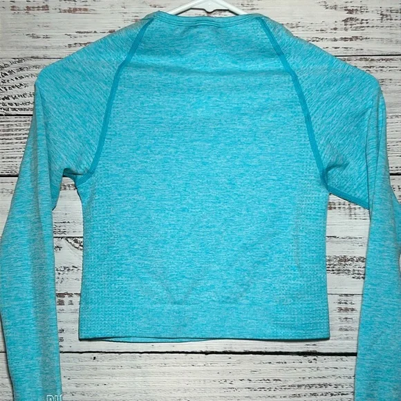 Pink Victorias Secret Seamless Baby Blue Long Sleeve Crop Top NWT Small - Picture 10 of 11